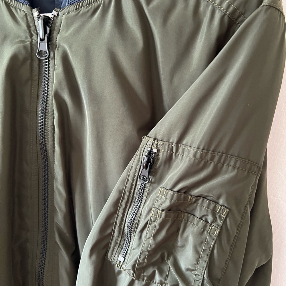 Express Reversible Bomber Jacket - Picture 3 of 6